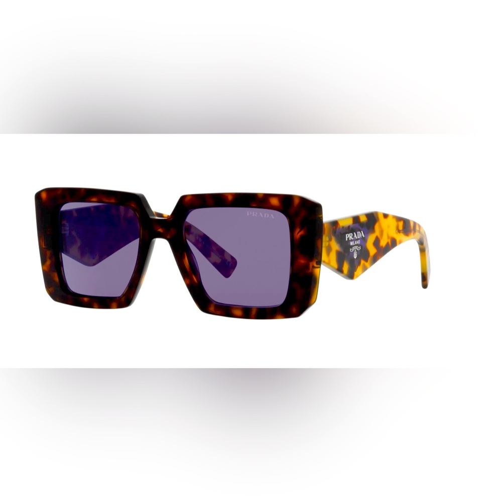 Prada Women’s sunglasses in Tortoise/Violet